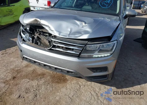 2019 Volkswagen Tiguan 2.0T Se/2.0T Sel/2.0T Sel R-Line/2.0T Sel R-Line Black из США, поврежденный, VIN 3VV3B7AX5KM115867